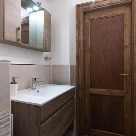 Casa de hóspedes Corner Rome 433 *