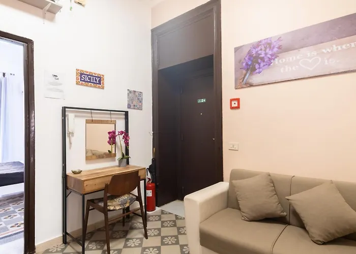 בית הארחה Corner Rome 433 *