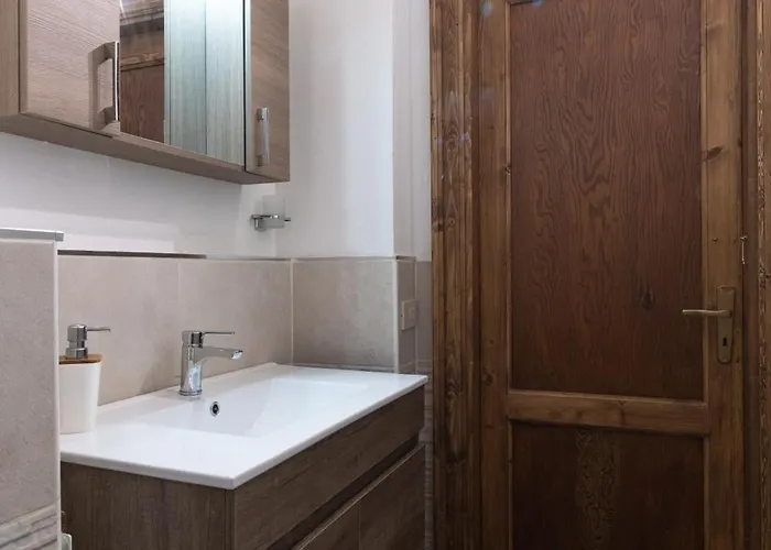 בית הארחה Corner Rome 433 *